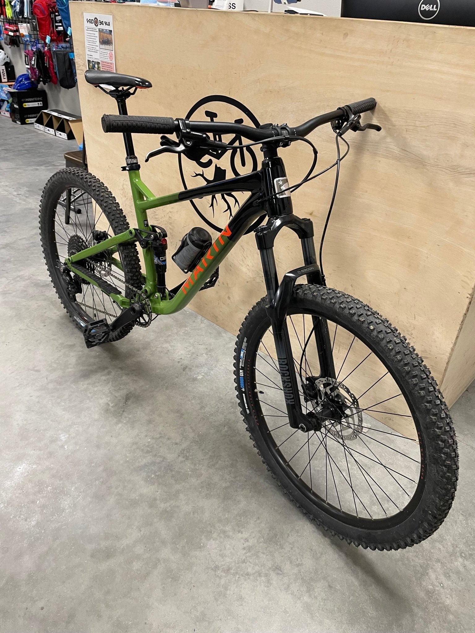 2022 Marin Rift Zone 1 Large 27.5 Green Black Rental Biking Roots